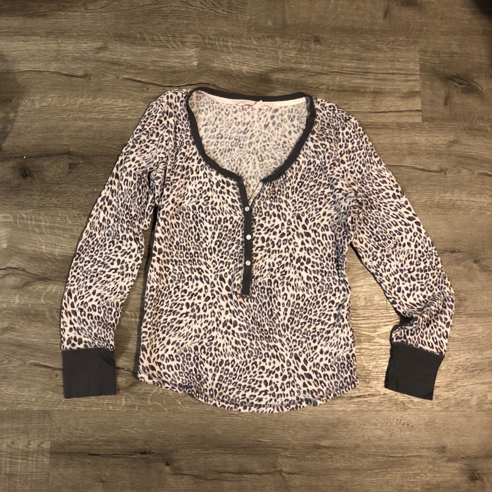 VICTORIA’S SECRET Leopard Print Shirt